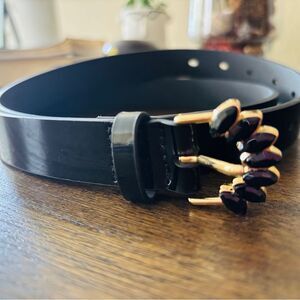 Unused belt, delicate and beautiful design!